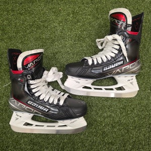 Intermediate Bauer Vapor 3X Hockey Skates 6.5 (Used)