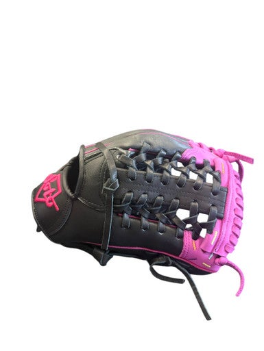 Used CLASSIC S20 BB/SB Glove RH Throw Pink And Black 11 1/2" 10299-C000302713