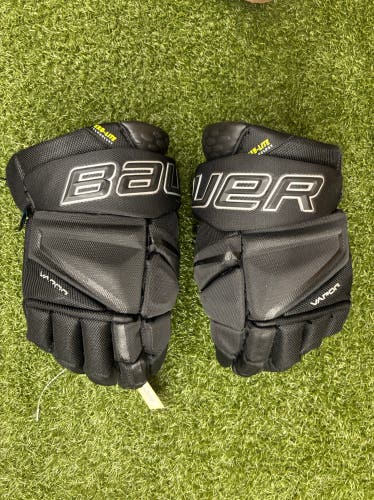 Black Intermediate Bauer Vapor Hyperlite Gloves 13"