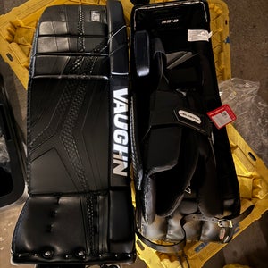 33" Vaughn Velocity V10 Regular Goalie Full Set (New)