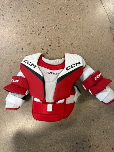 Youth Large/Extra Large CCM YTFlex 3 Goalie Chest Protector (Used)