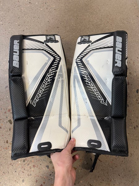 Small Youth Bauer Prodigy 3.0 (2017 Model) Goalie Leg Pads (Used)