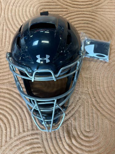 Under Armour UAHG3A-1 Catcher's Mask | Size 7 - 7 1/2 (New)