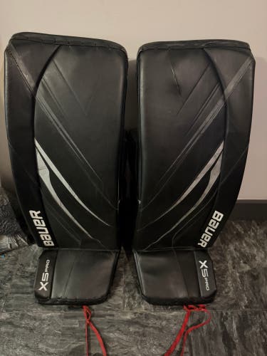 Large Bauer Vapor X5 Pro Goalie Leg Pads (Used)