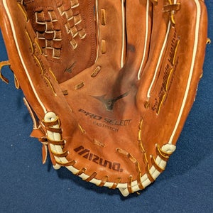 Mizuno RH Outfield Pro select Softball Glove 12.5" (Used)