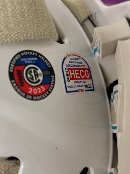 Senior Small Bauer 940 Goalie Mask (Used) | SidelineSwap | Buy and Sell ...