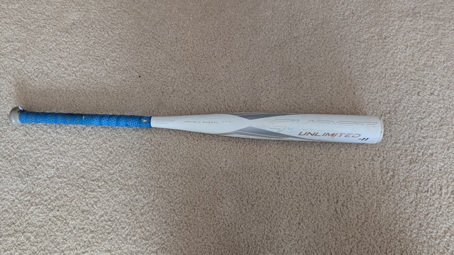 Easton Ghost Unlimited Composite Bat (-11) 19 oz 30" (Used)