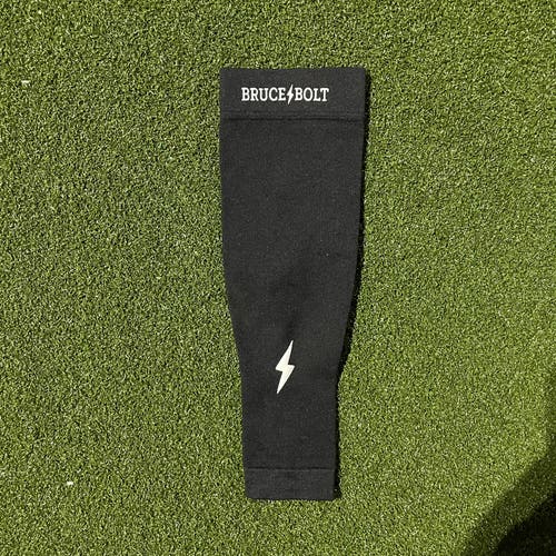 Bruce Bolt Youth Graduated Compression Premium Arm Sleeve - Black (Used)