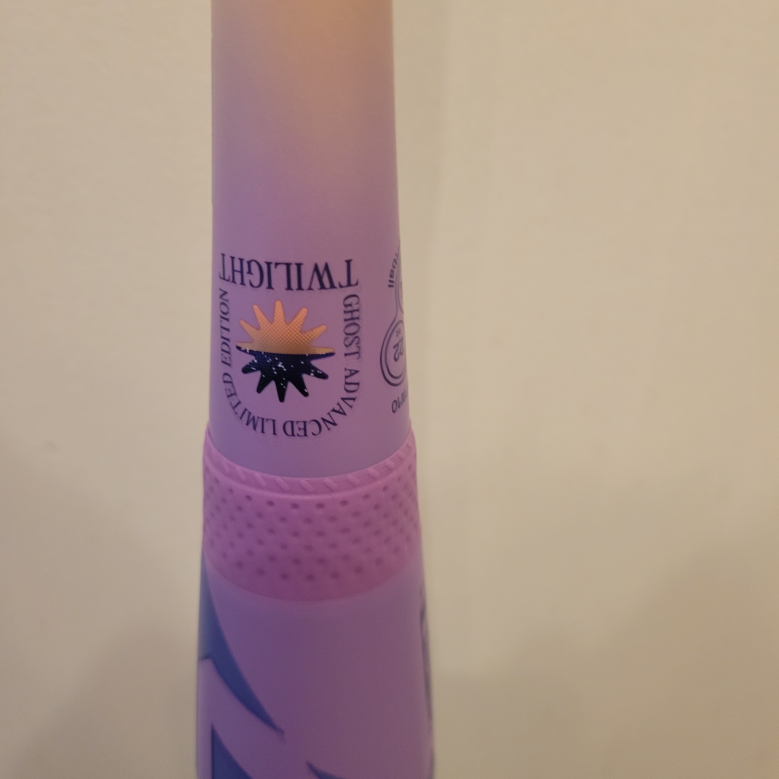 Batte Easton Ghost Advanced Twilight LE - Fastpitch 31/21 - 2026 - Neuve Sous Emballage