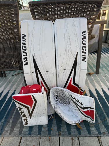 Vaughn SLR3 Full Right Goalie Full Set (Used)