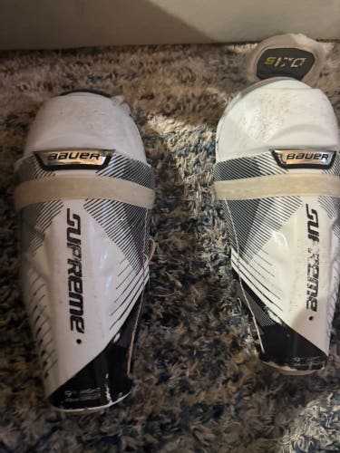 Youth Bauer Supreme S170 9" Shin Pads (Used)
