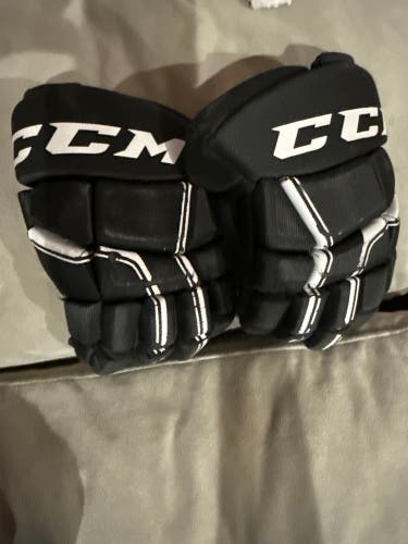 CCM HG290 Gloves 10" (Used)