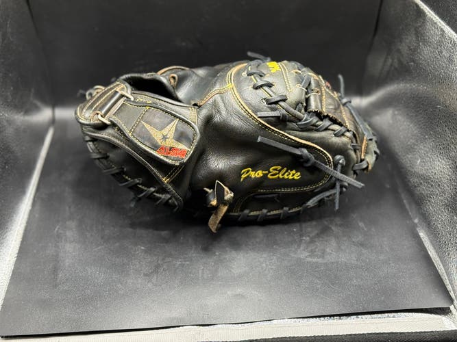 Catcher's RH All Star Cm3000MBK Baseball Glove 34" (Used)