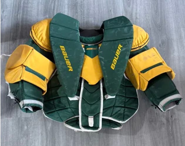 Clarkson Large Bauer pro series Goalie Chest Protector Pro Stock Parker (Used)