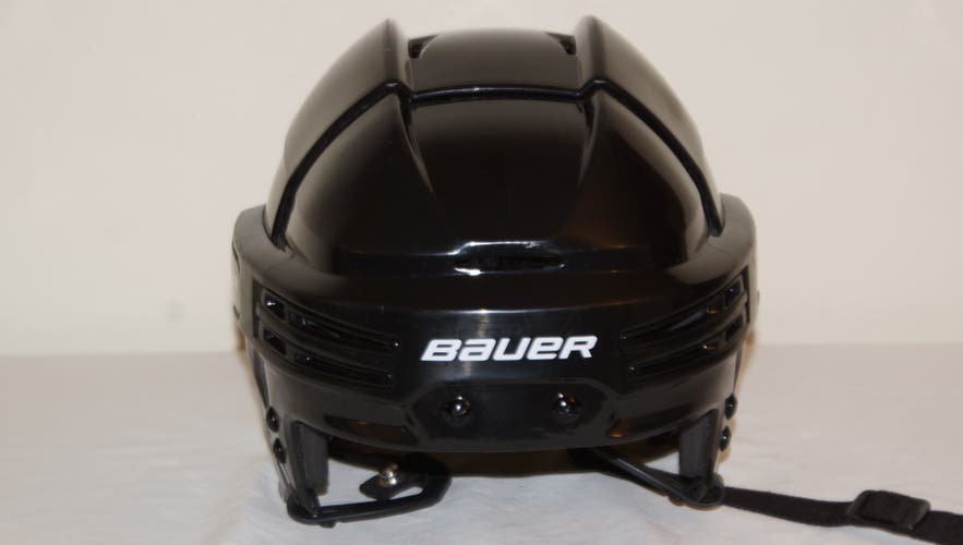 Large Bauer Re-Akt Helmet (Used)