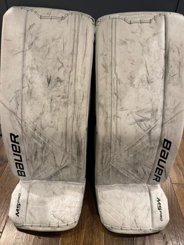 30" 2023 Bauer Supreme M5 Pro Goalie Leg Pads (Used)