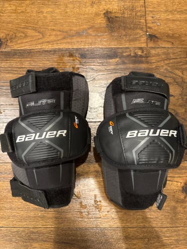 Bauer Elite Intermediate Goalie Knee Pads