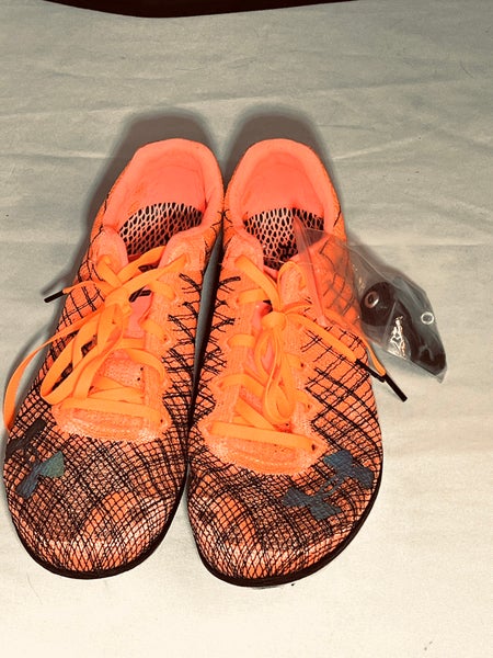 Orange Unisex Size M 10.0 (W 11.0) Adult Under Armour Cleats (New)