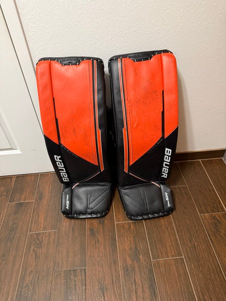 Medium Bauer Supreme M5 Pro Goalie Leg Pads (Used)