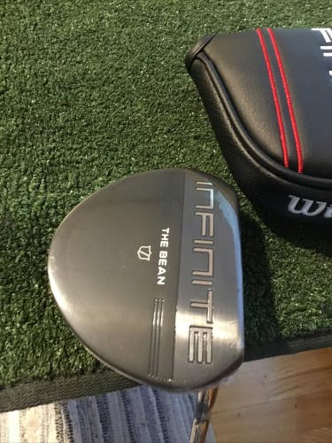 Wilson 2024 Infinite The Bean Putter 34 (RH) NEW