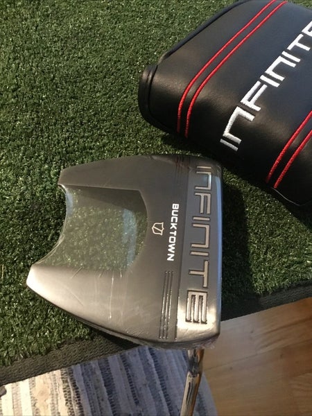 Wilson 2024 Infinite Bucktown Putter 34 (RH) NEW