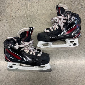 Intermediate CCM EFLEX 6.9 Hockey Goalie Skates Regular Width Size 4 (Used)