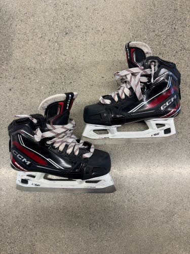 Intermediate CCM EFLEX 6.9 Hockey Goalie Skates Regular Width Size 4 (Used)