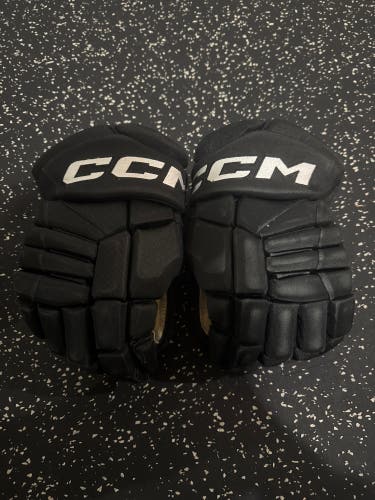 CCM HGJSCHL Gloves 14" (Used)
