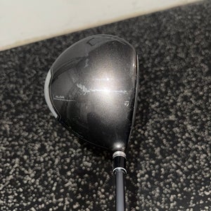 Men's TaylorMade SLDR 460 Left Hand Driver Stiff Flex 10.5 Loft (Used)