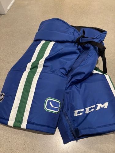 Senior Medium CCM HP70 Hockey Pants Pro Stock (New)