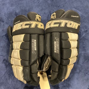 Black Senior CCM Vector Gloves 14" (Used)