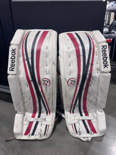 28" Junior Reebok Premier 4 14K Goalie Leg Pads (Used)