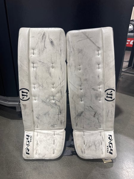 White 23" 0.5 extension Youth Warrior Ritual G4 Goalie Leg Pads (Used)