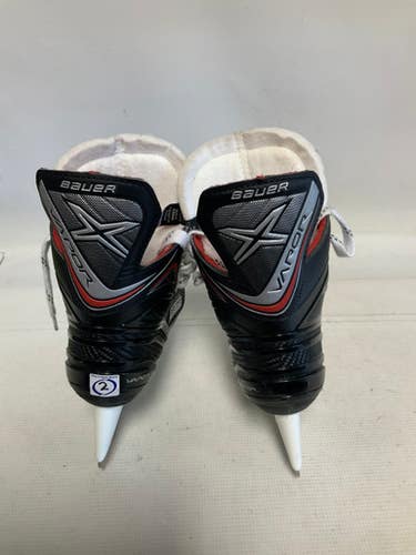 Used Bauer X300 Junior Hockey Skate Junior 03 11823-S000035920