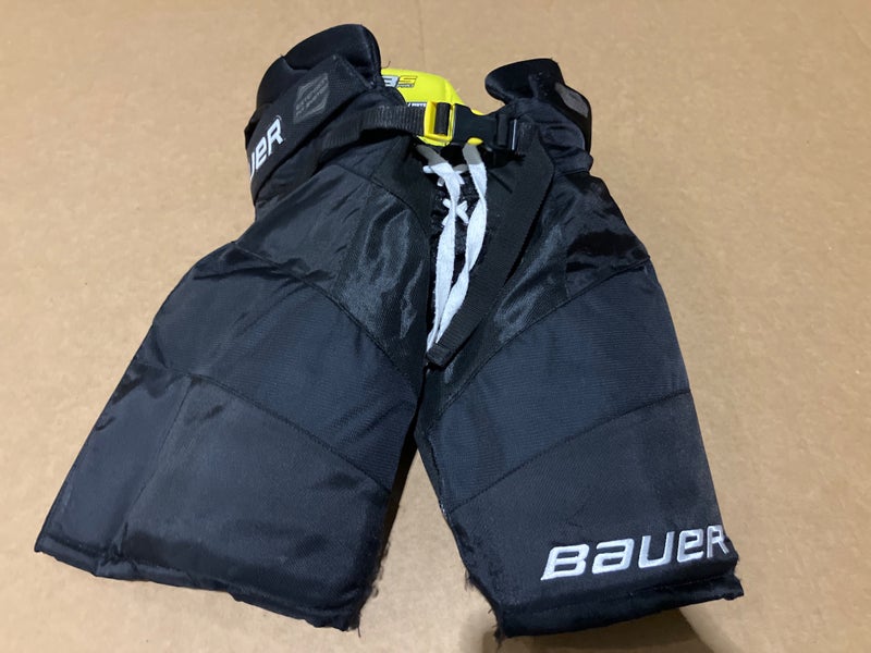 Black Junior Medium Bauer Supreme 3S Pro Hockey Pants (Used)