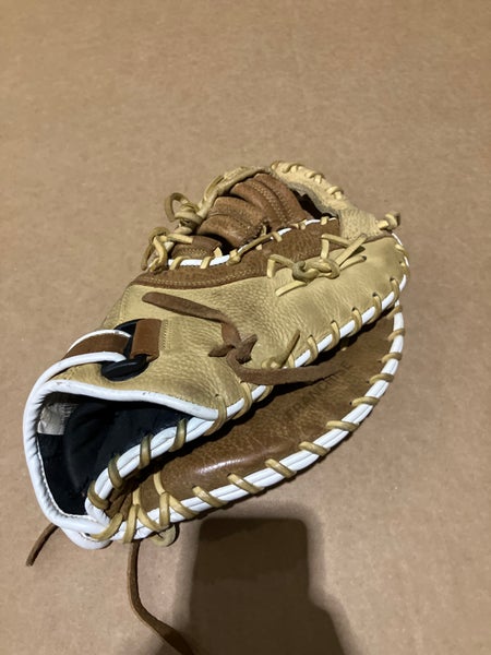 Brown Mizuno Franchise RH First Base Baseball Glove 12.5" (Used)