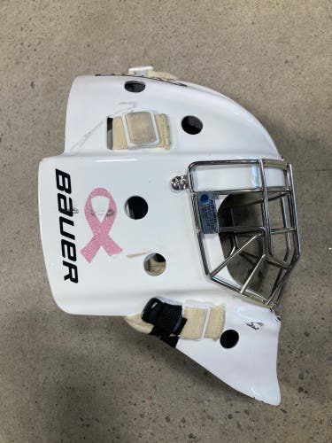 Senior M/L Bauer Profile 950 Goalie Mask