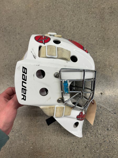 White Junior Bauer 930 Goalie Mask (Used)