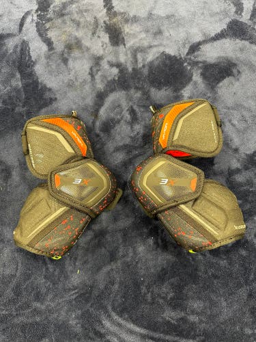 Intermediate Medium Bauer Vapor 3x Elbow Pads (Used)