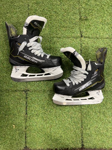 Intermediate Bauer Supreme M40 Hockey Skates 6.0 | Fit 3 (Used)