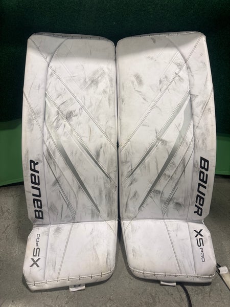 White Bauer Vapor X5 Pro Goalie Leg Pads (Used) | Senior XS (32+)