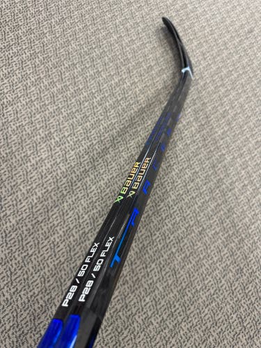 Junior Blue Bauer Nexus Tracer Right Handed Hockey Stick P28 50 Flex (New)
