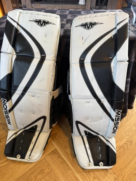 Mission Street Goalie Leg Pads 38” with DekGoalie sliders (Used)
