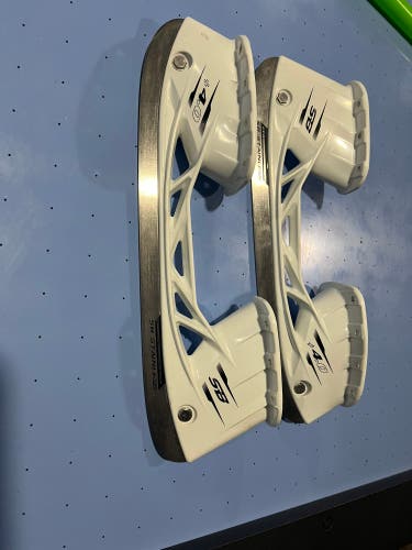 CCM Sb 4.0 271 mm (New)