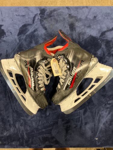 Senior Bauer Vapor X4 Hockey Skates 9 (Used)