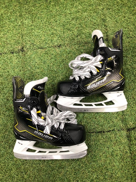 Youth Bauer Supreme M40 Hockey Skates Regular Width 12.0 (New)