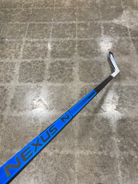 Senior Bauer Nexus 1000 Hockey Stick Left Hand 87 Flex Pro Stock (Used)