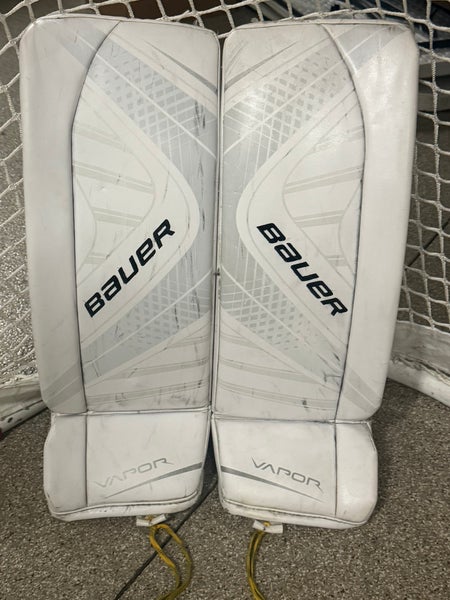 Large Junior Bauer Vapor X700 Goalie Leg Pads (Used)