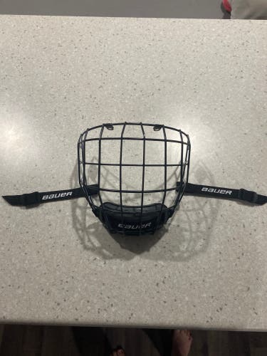 Medium Bauer Profile II Facemask Full Cage (New)