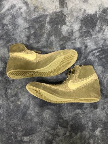 Nike Wrestling Shoes | Men's 9